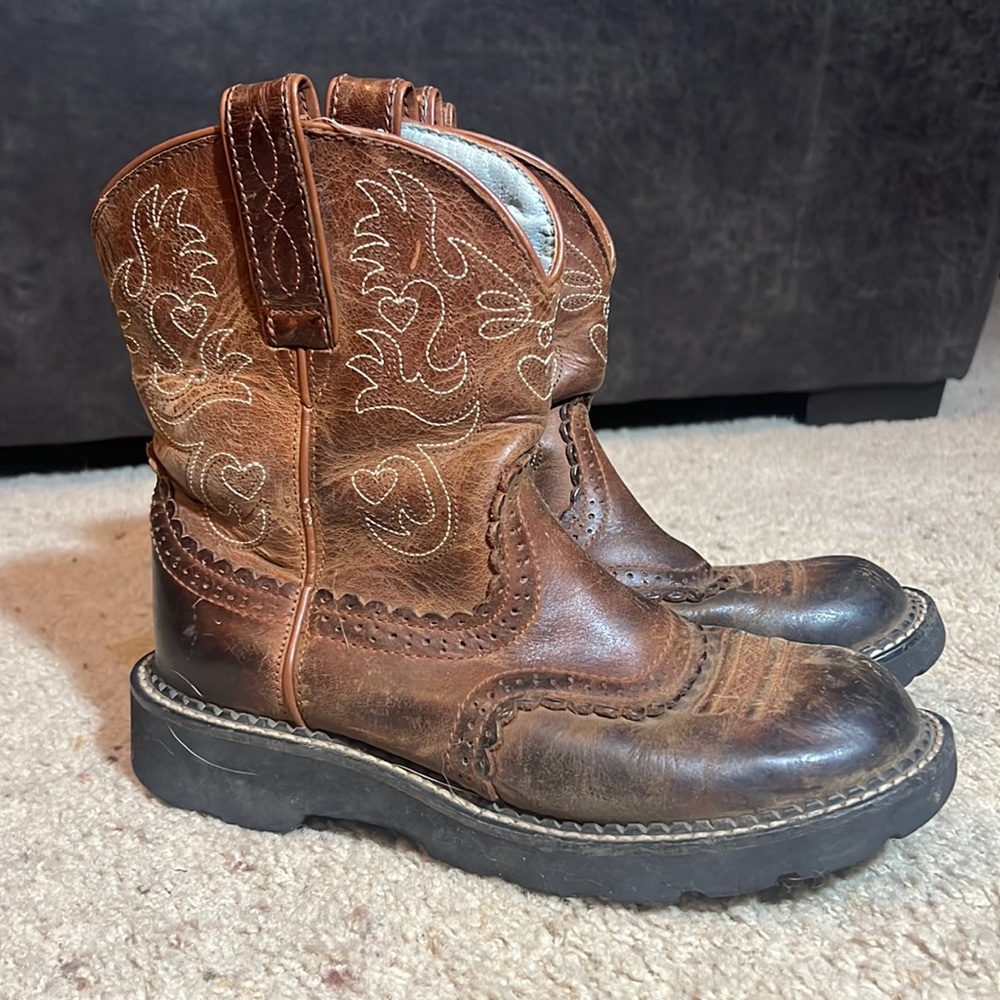 Ariat FATBABY Boots- Size 7 1/2- used